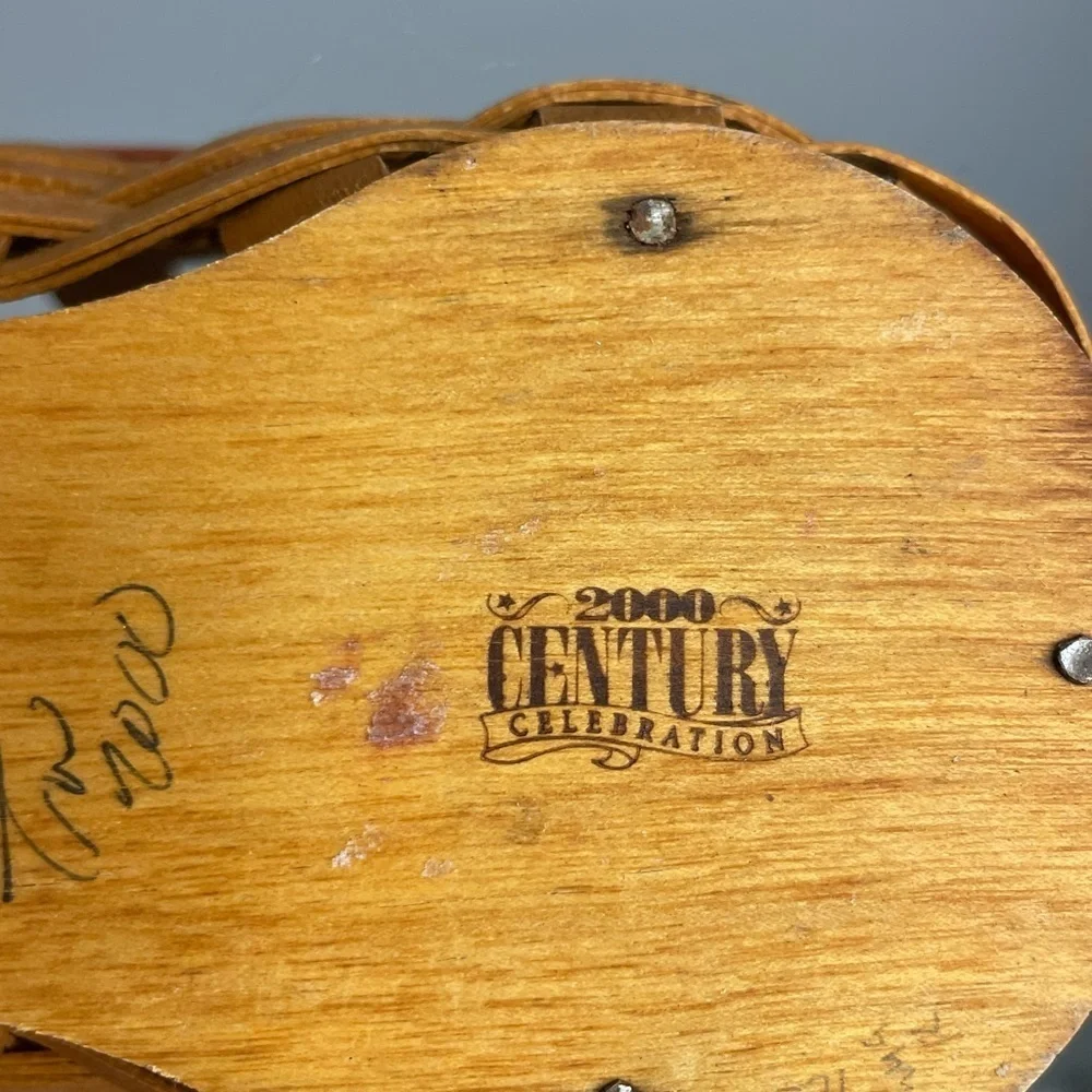 2000 Longaberger Barbecue Buddy Basket Small